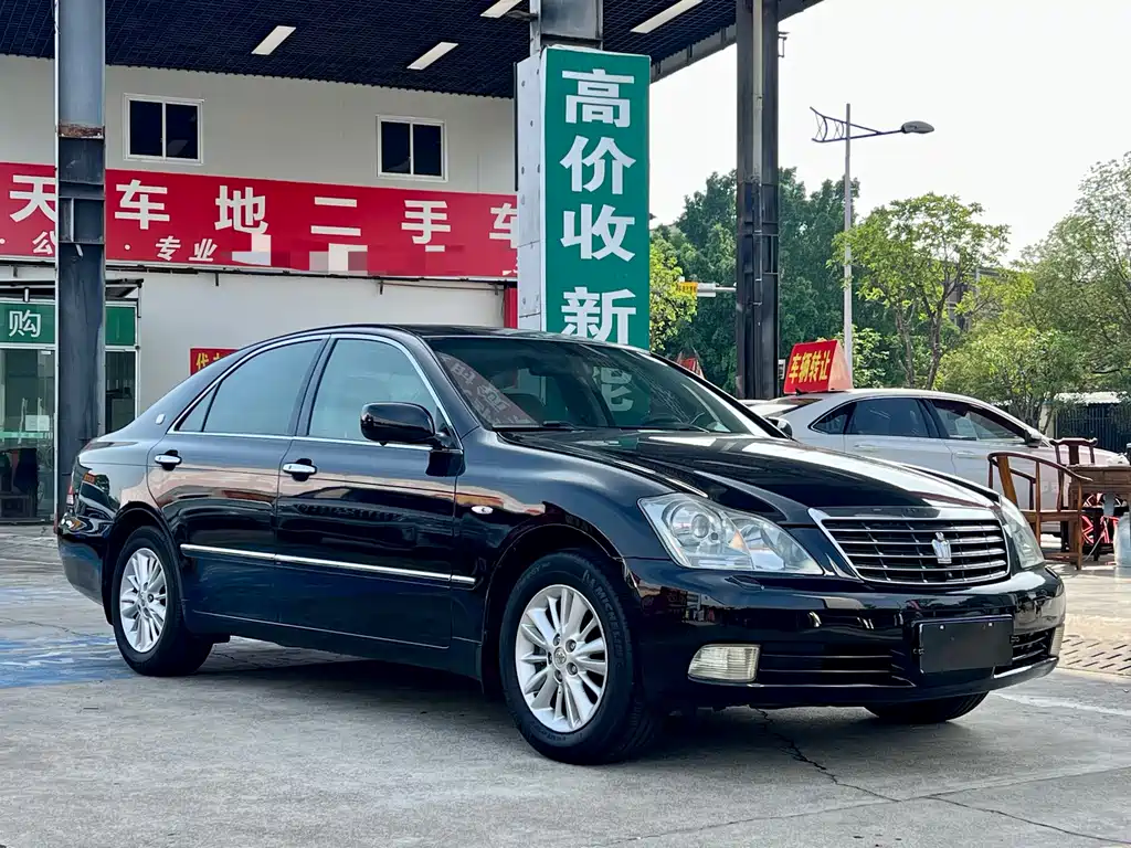 Crown 2007 3.0L Royal Saloon Navigation купить на сайте DeffCars