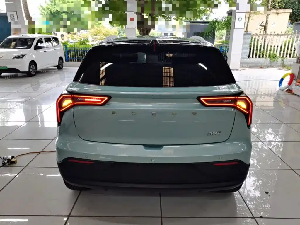 Geely Geometry E Firefly 2024 model 301km Starlight купить на сайте DeffCars