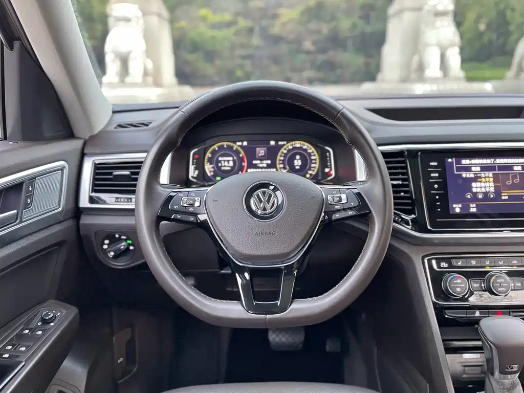 Touron 2020 530 V6 four-wheel drive luxury version National VI купить на сайте DeffCars