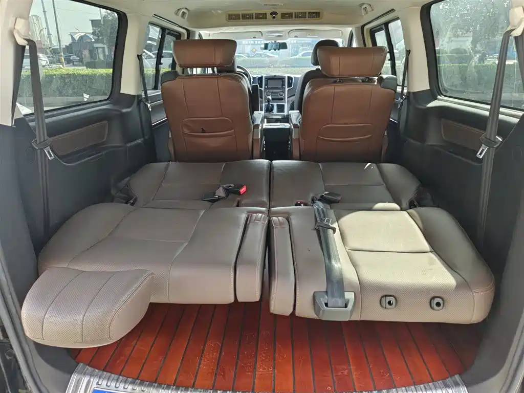 Lingzhi PLUS 2021 2.0L manual luxury model 7 seats купить на сайте DeffCars
