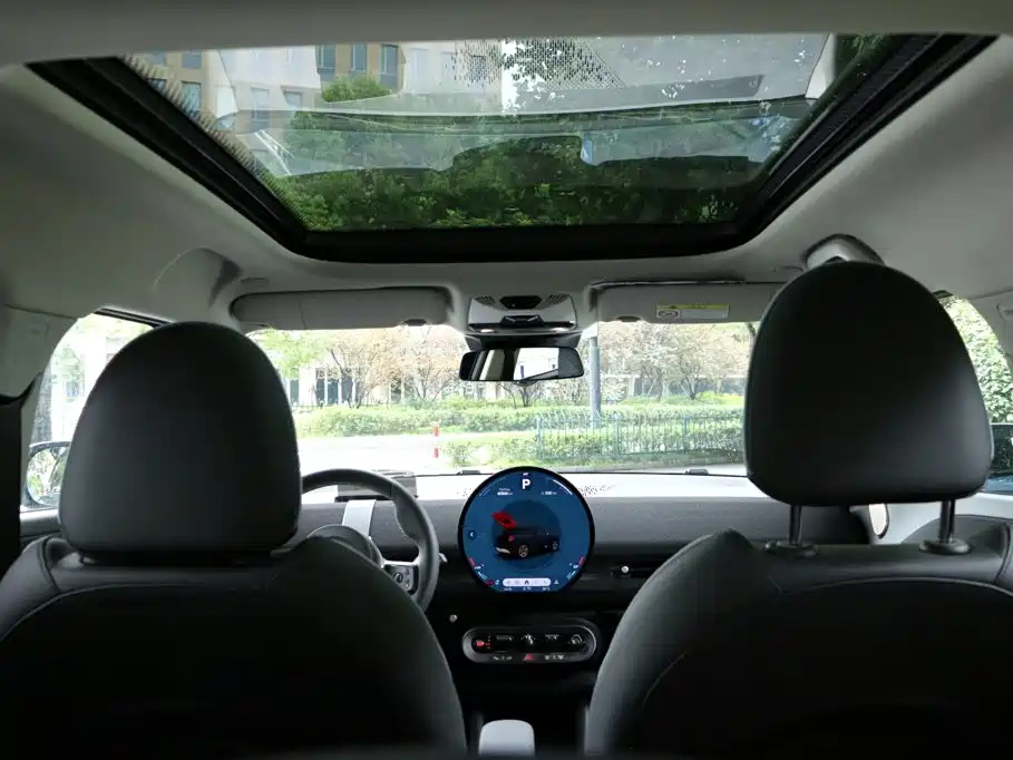Electric MINI ACEMAN 2024 SE Artist купить на сайте DeffCars