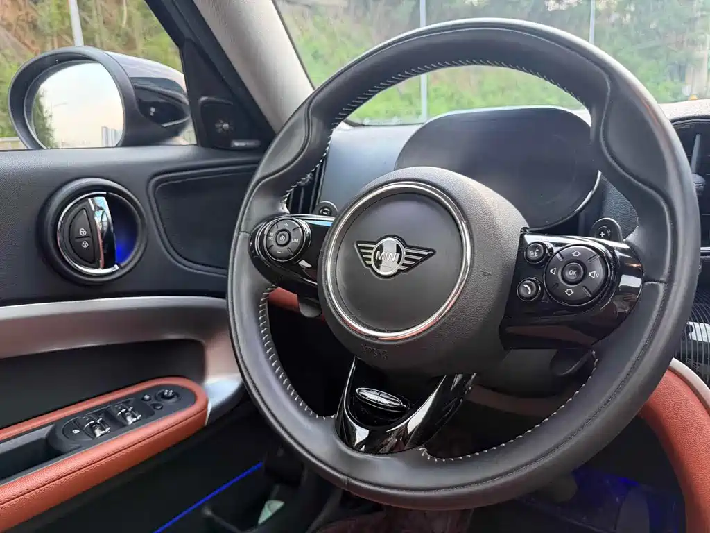 MINI COUNTRYMAN 2021 2.0T COOPER S ALL4 купить на сайте DeffCars