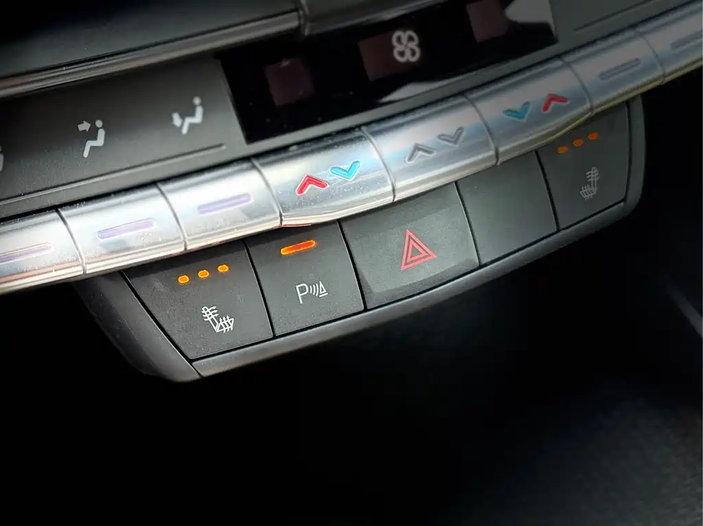 Cadillac CT5 2021 28T luxury model купить на сайте DeffCars