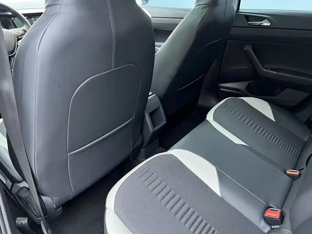 Polo 2021 Plus 1.5L Automatic Colorful Technology Edition купить на сайте DeffCars