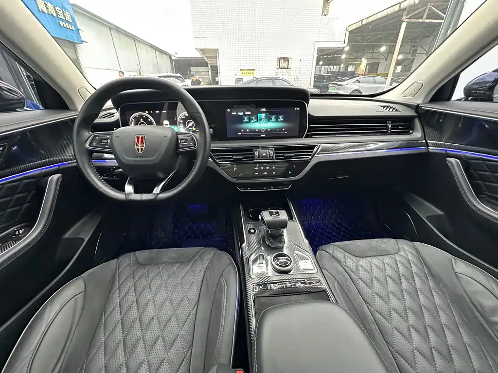 Hongqi HS5 2019 2.0T Zhilian Qixiang four-wheel drive version купить на сайте DeffCars