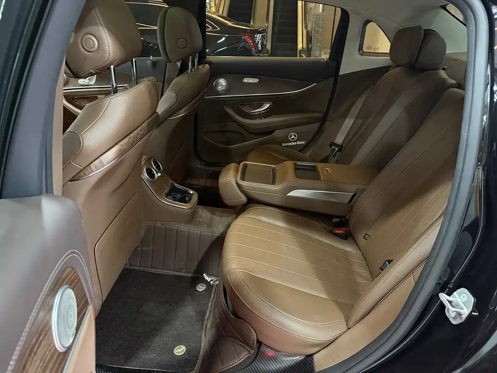 Mercedes-Benz E-Class 2023 E 300 L Luxury Model купить на сайте DeffCars