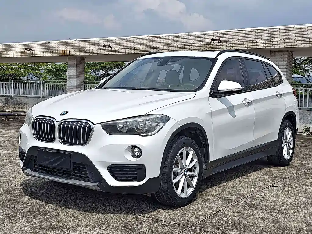 BMW X1 2018 sDrive18Li Fashion Model купить на сайте DeffCars
