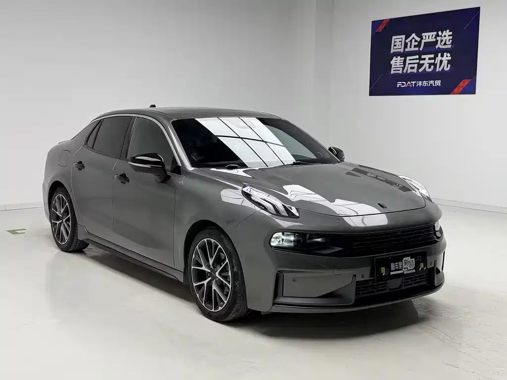 Lynk & Co 03 2022 1.5TD DCT Pro купить на сайте DeffCars