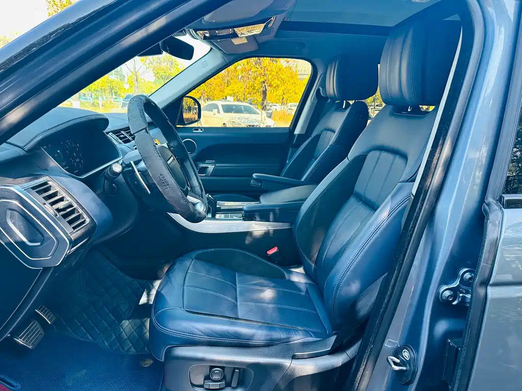 Range Rover Sport 2021 3.0 L6 Black Edition купить на сайте DeffCars