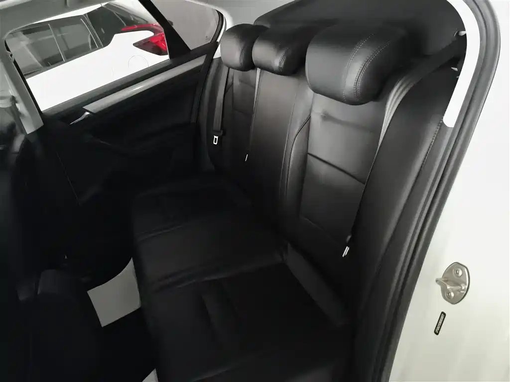 Bora 2019 facelift Bora Legend 1.5L automatic fashion model National VI купить на сайте DeffCars