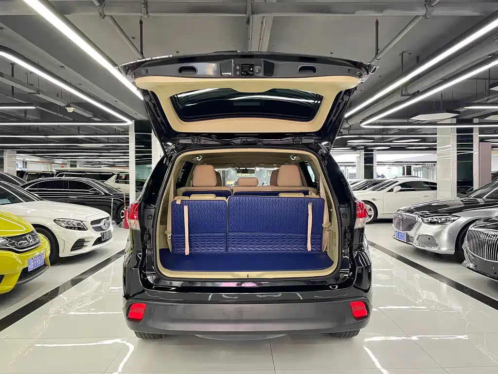Highlander 2018 2.0T four-wheel drive elite version, 7 seats, National VI купить на сайте DeffCars