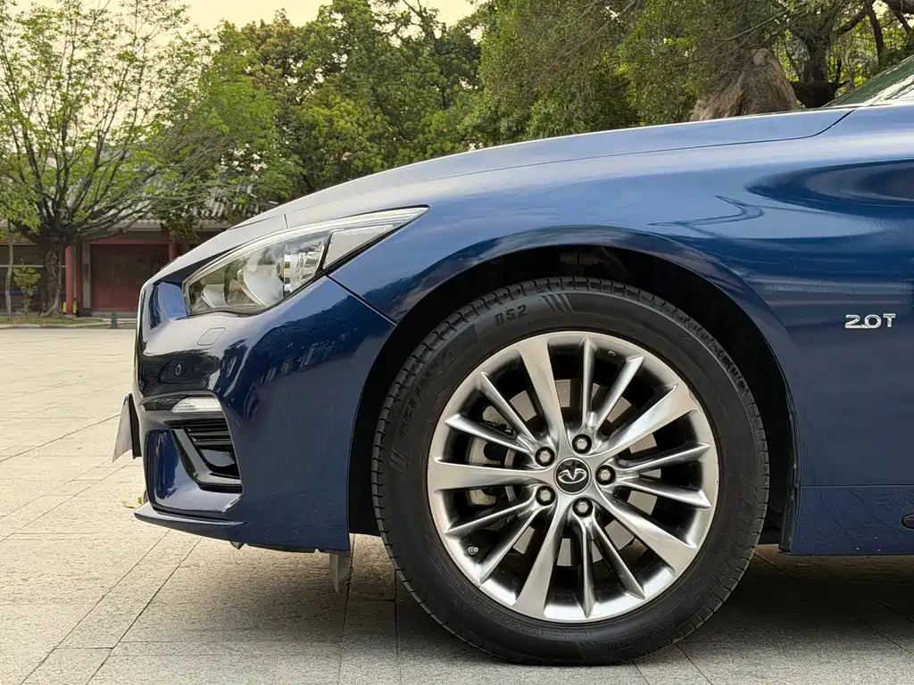 Infiniti Q50L 2018 2.0T Premium Edition National VI купить на сайте DeffCars