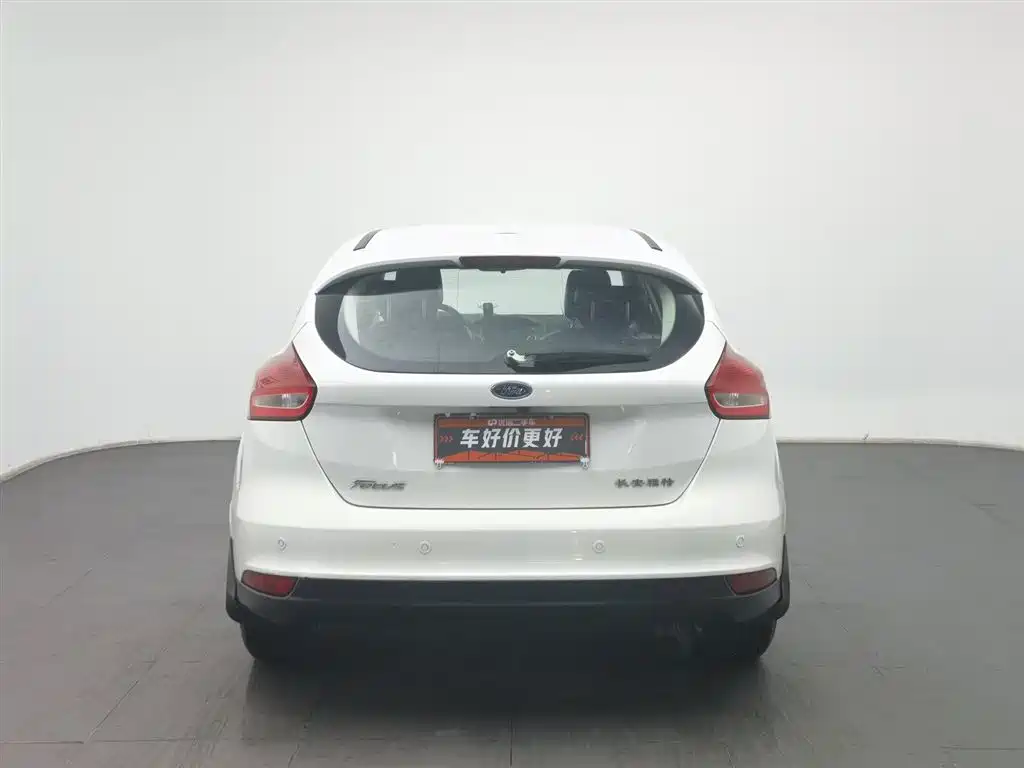 Focus 2017 hatchback 1.6L manual stylish smart mobility version купить на сайте DeffCars