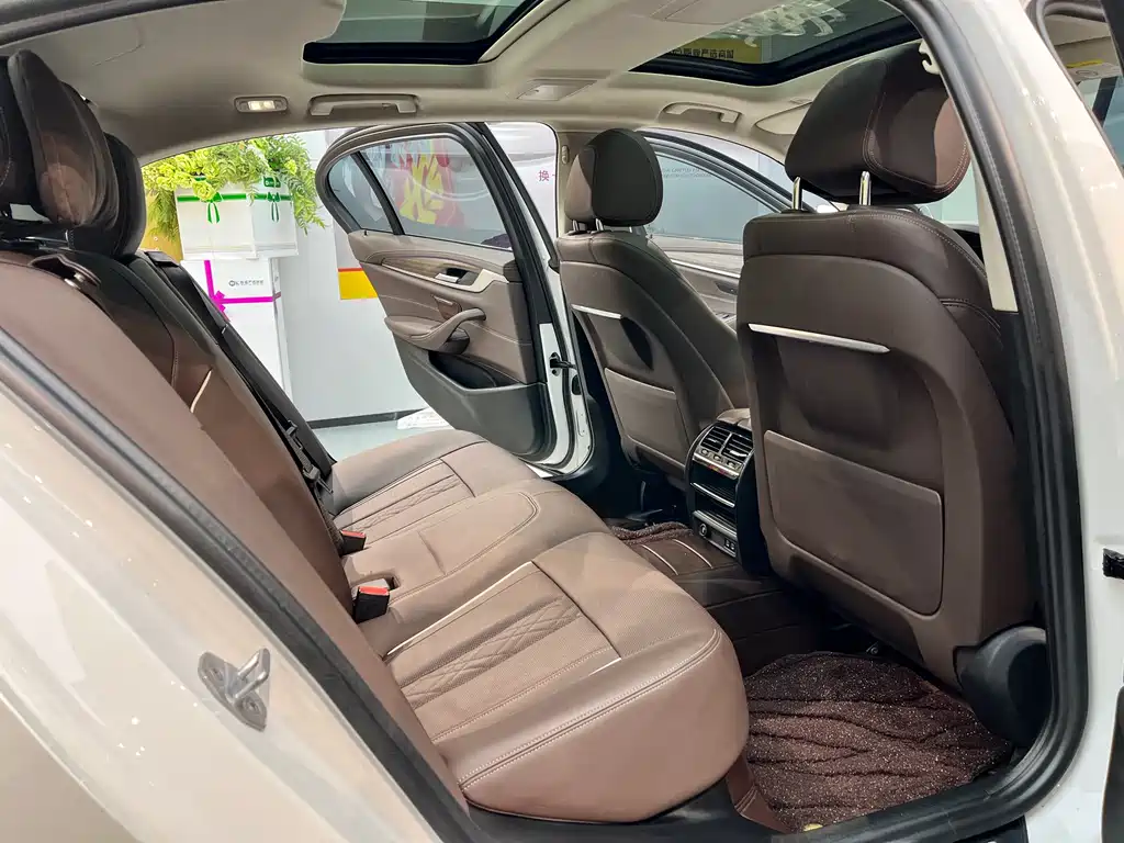BMW 5 Series 2021 530Li Leading Luxury Package купить на сайте DeffCars