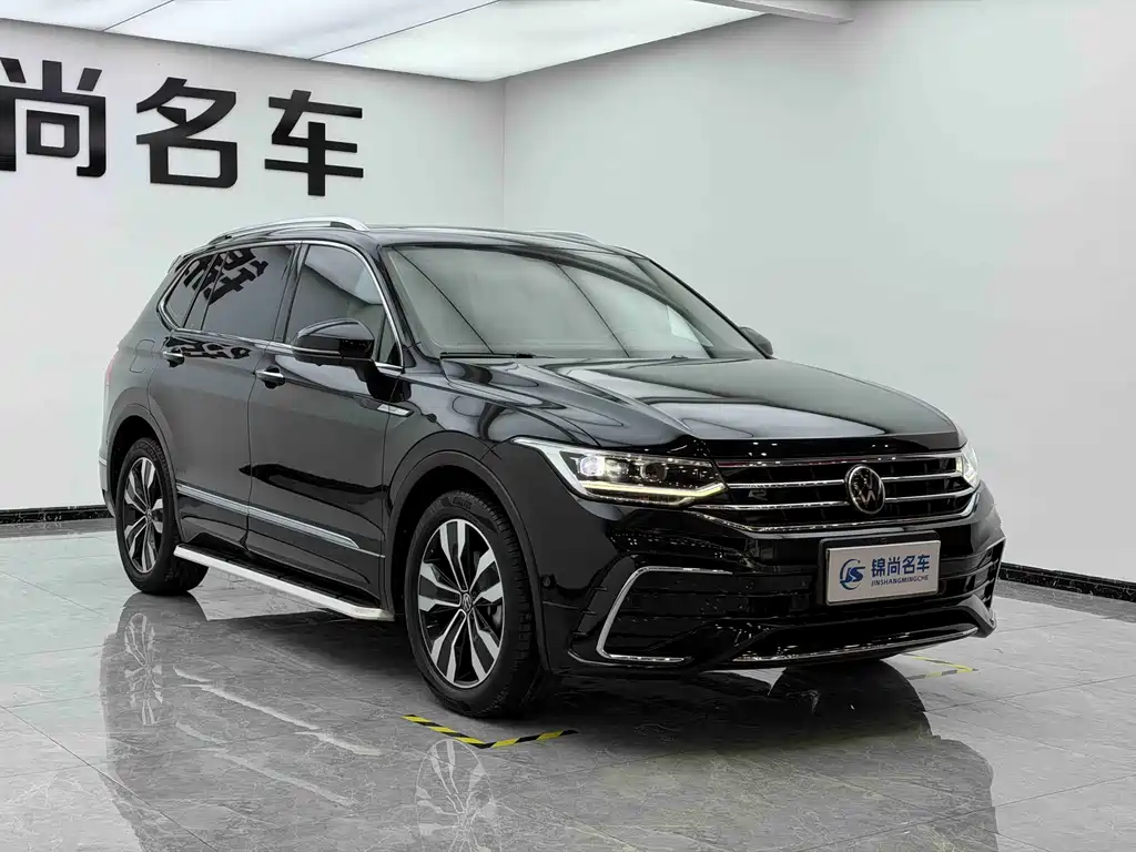 Tiguan L 2022 330TSI automatic two-wheel drive R-Line version купить на сайте DeffCars