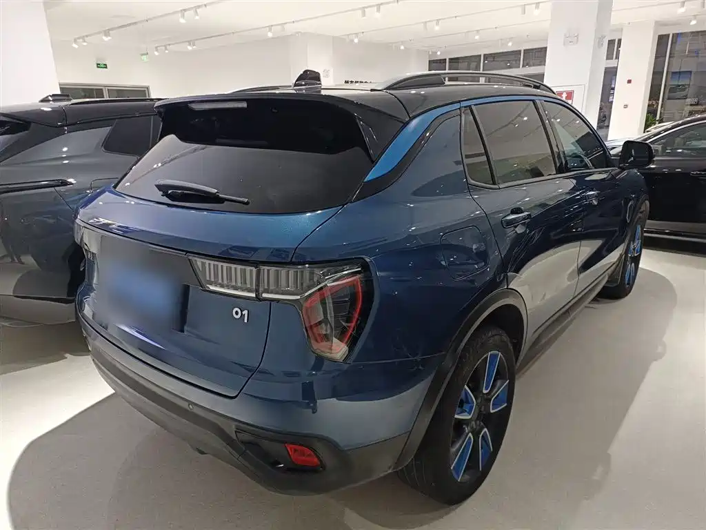 Lynk & Co 01 2017 2.0T 2WD Yao Pro Edition купить на сайте DeffCars