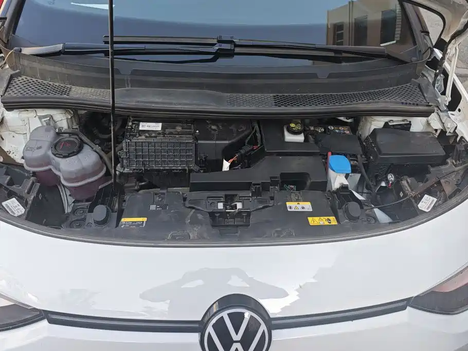 Volkswagen ID.3 2025 Smart Model Outstanding Oxygen Edition купить на сайте DeffCars