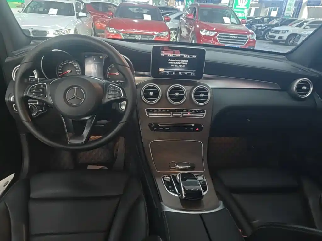 Mercedes GLC 2018 Modification 300 4MATIC Dynamic купить на сайте DeffCars
