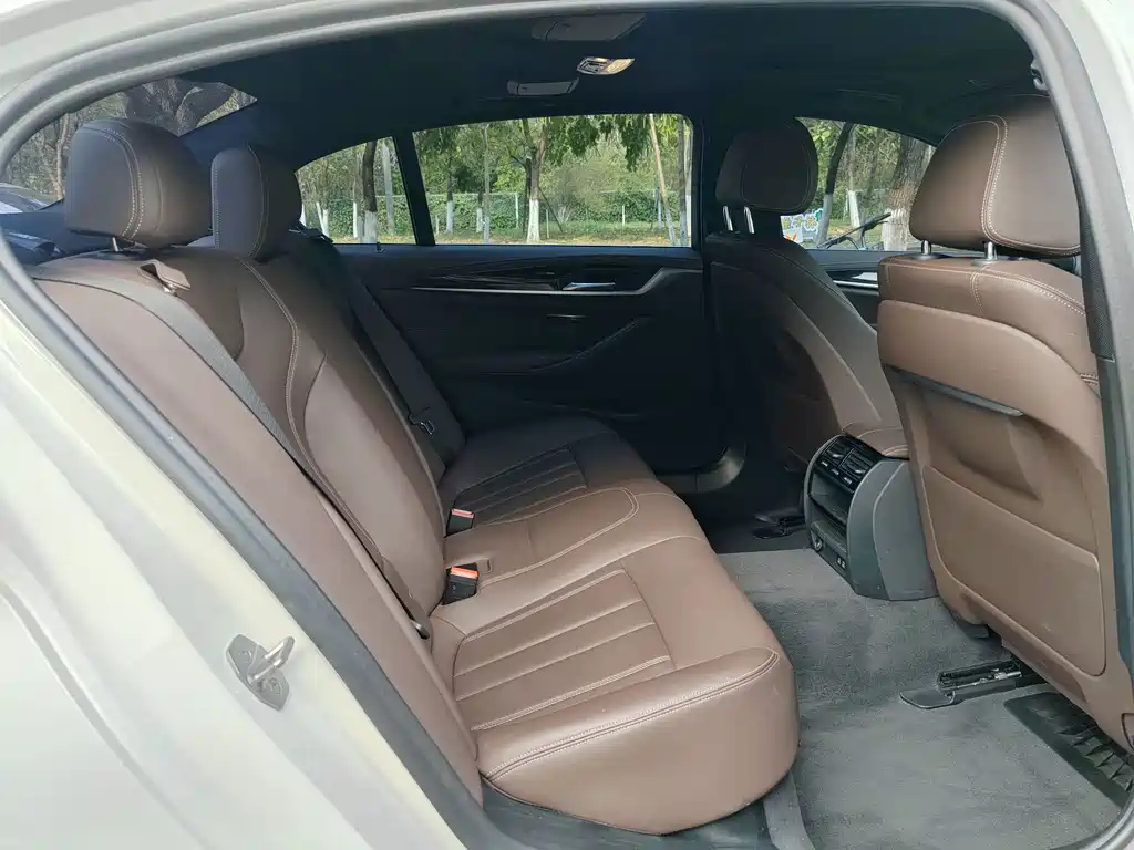 BMW 5 Series 2020 525Li M Sports Package купить на сайте DeffCars