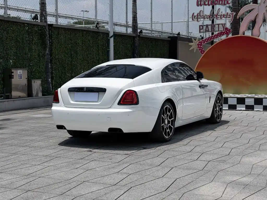 Phantom 2013 6.6T standard model купить на сайте DeffCars