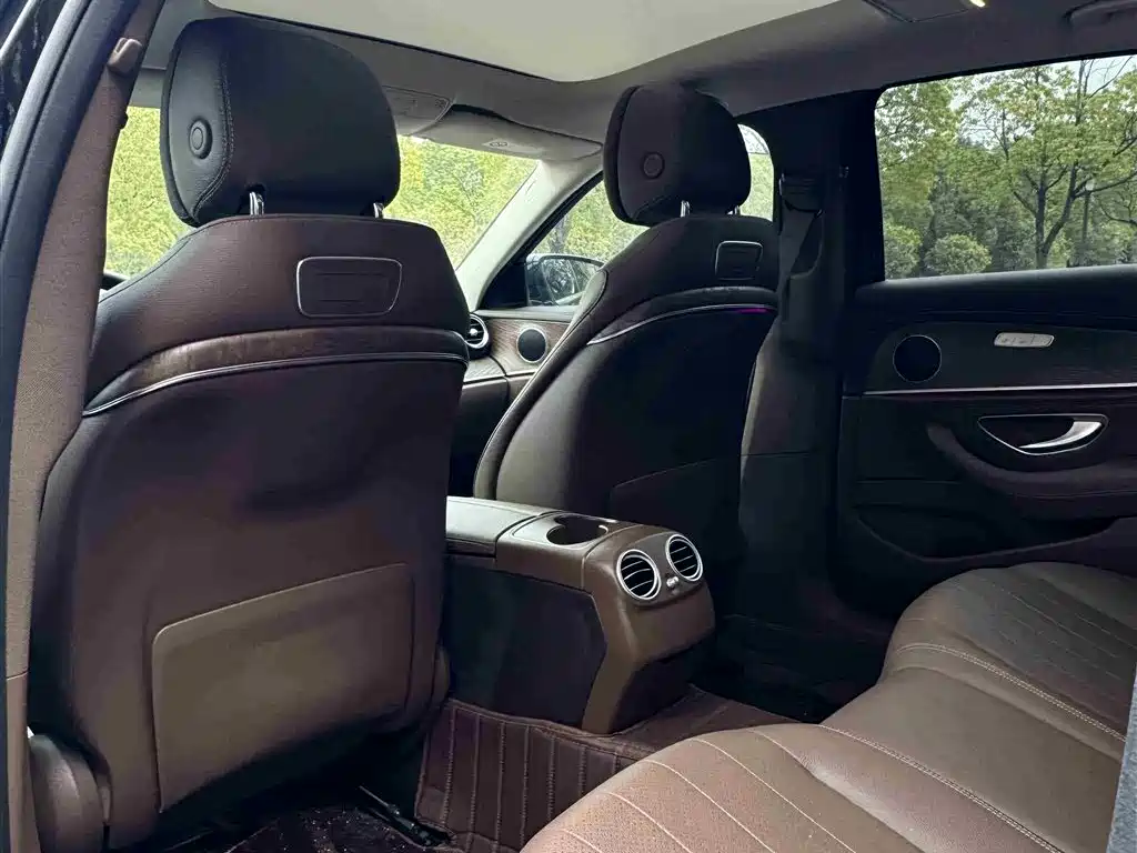 Mercedes-Benz E-Class 2019 E 200 L купить на сайте DeffCars