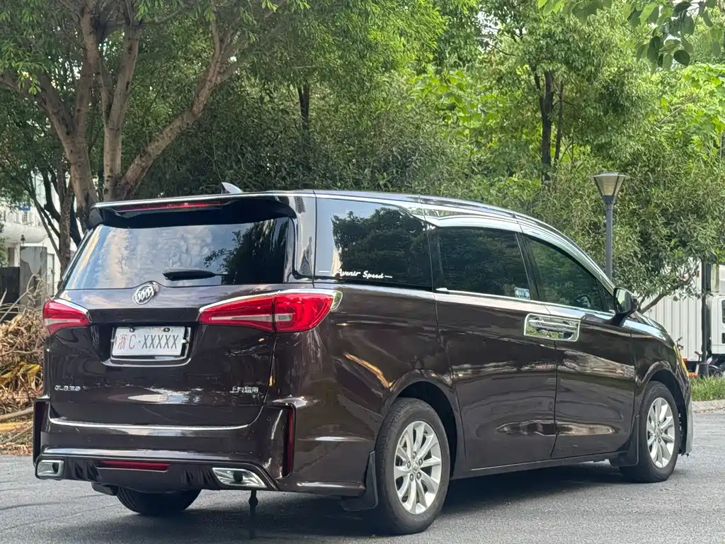 Buick GL8 2017 ES 28T Comfort Type National V купить на сайте DeffCars