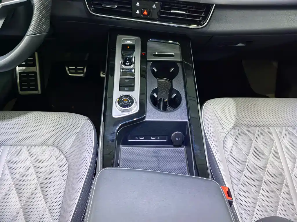 Lanxun 2023 380TSI four-wheel drive R-Line first edition купить на сайте DeffCars
