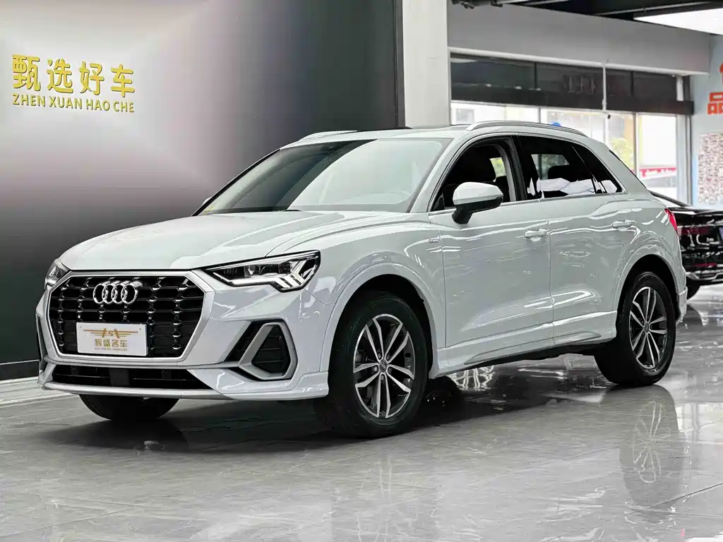 Audi Q3 2021 35 TFSI aggressive and dynamic купить на сайте DeffCars