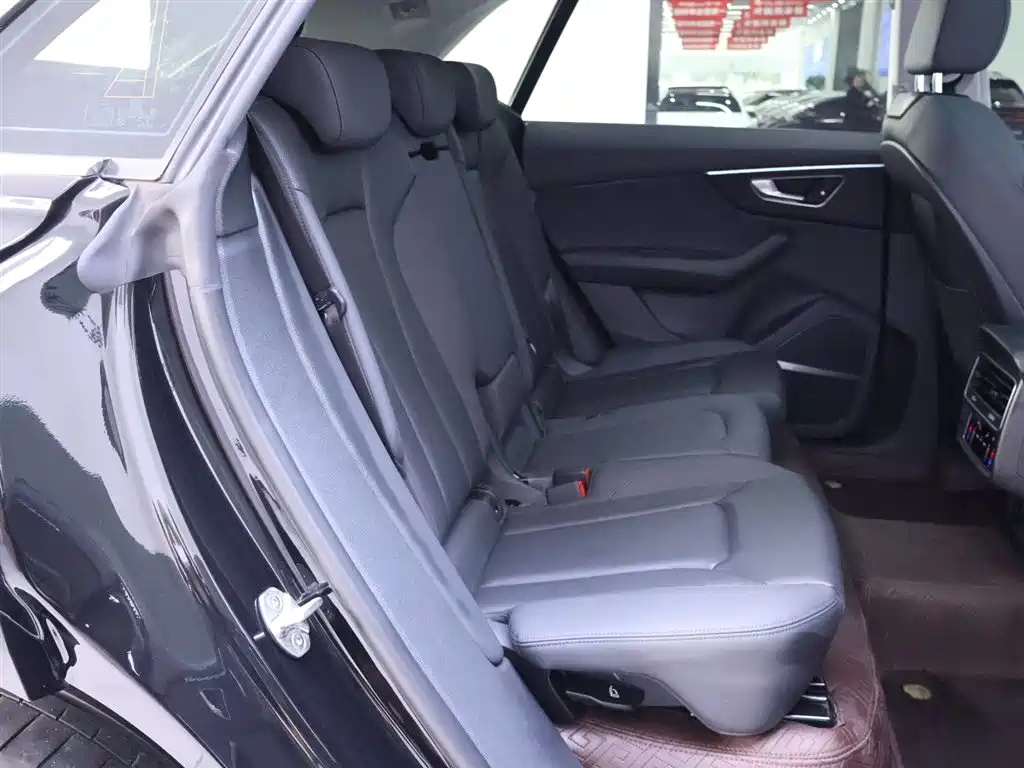 Audi Q8 2022 55 TFSI luxury and dynamic model купить на сайте DeffCars