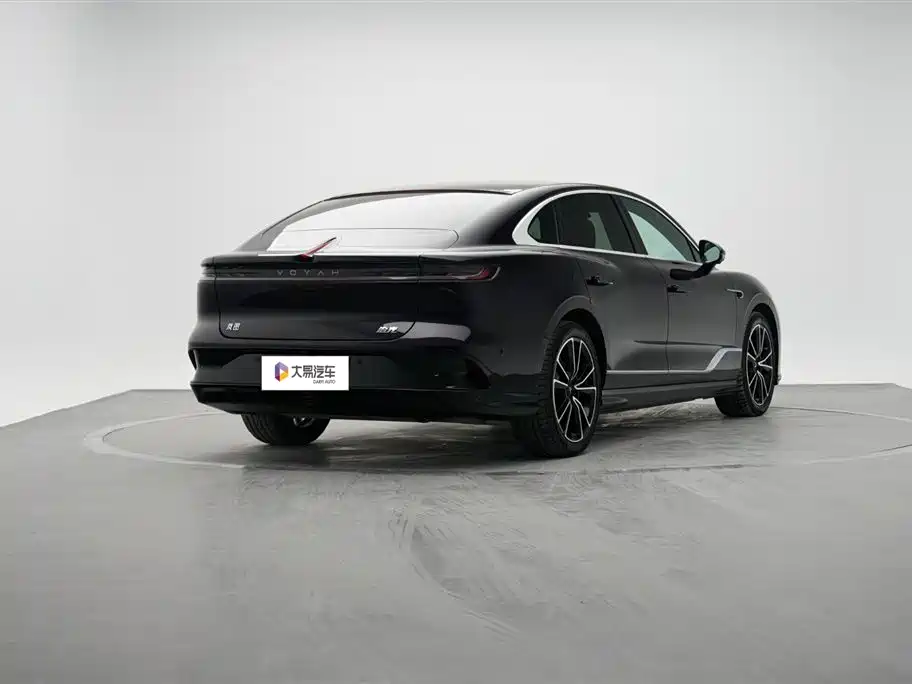 Lantu Chasing Light 2024 PHEV four-wheel drive ultra-long range flagship version купить на сайте DeffCars