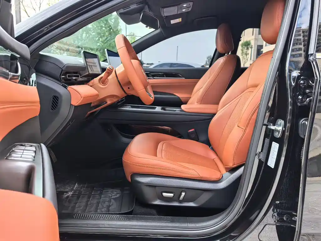 Starlight 2025 610km Smart Flagship купить на сайте DeffCars