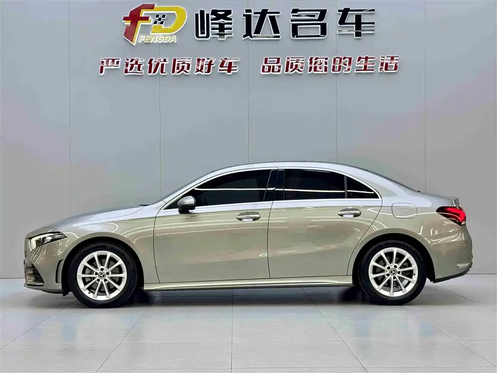 Mercedes-Benz A-Class 2021 A 200 L Sports Sedan Fashionable купить на сайте DeffCars