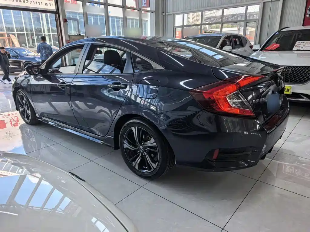 Civic 2019 220TURBO CVT combustion version National VI купить на сайте DeffCars