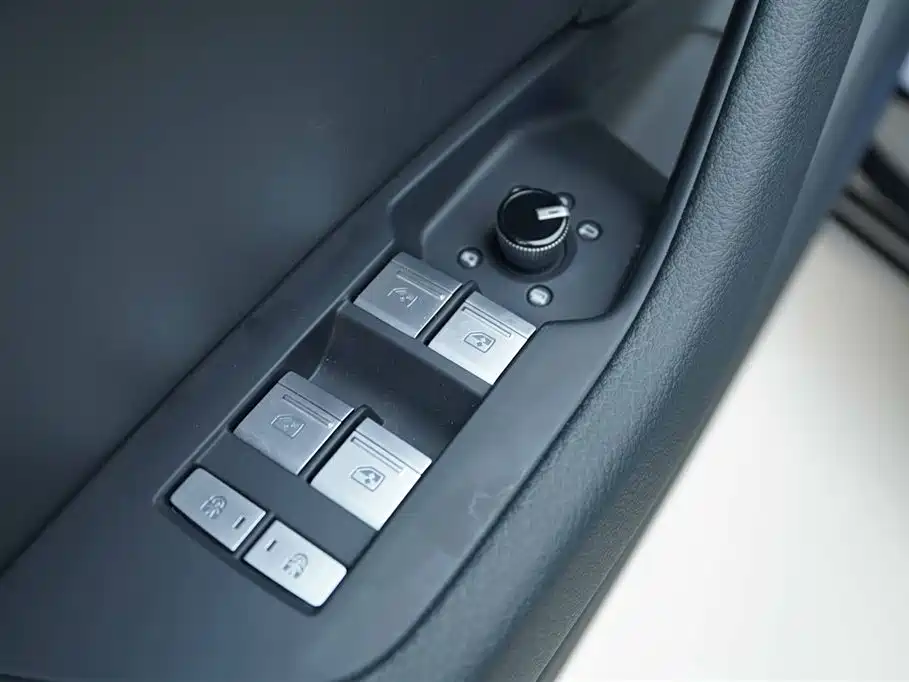 Audi A6L 2024 45 TFSI quattro premium dynamic model купить на сайте DeffCars