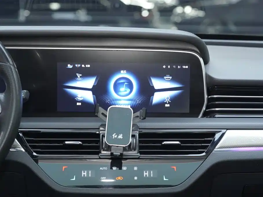 Hongqi HS5 2022 facelift 2.0T Zhilian Qixiang four-wheel drive version купить на сайте DeffCars
