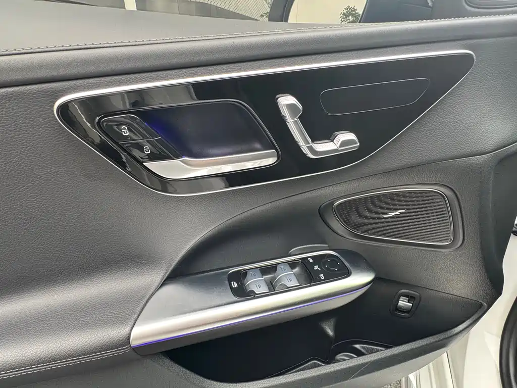 Mercedes-Benz C-Class 2024 facelift C 260 L sports version купить на сайте DeffCars