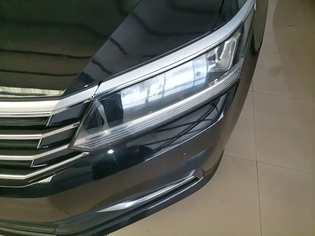 Passat 2017 330TSI DSG Premium Edition купить на сайте DeffCars