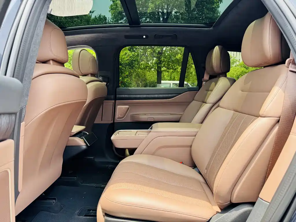 NIO ES8 2023 75kWh Executive Edition купить на сайте DeffCars