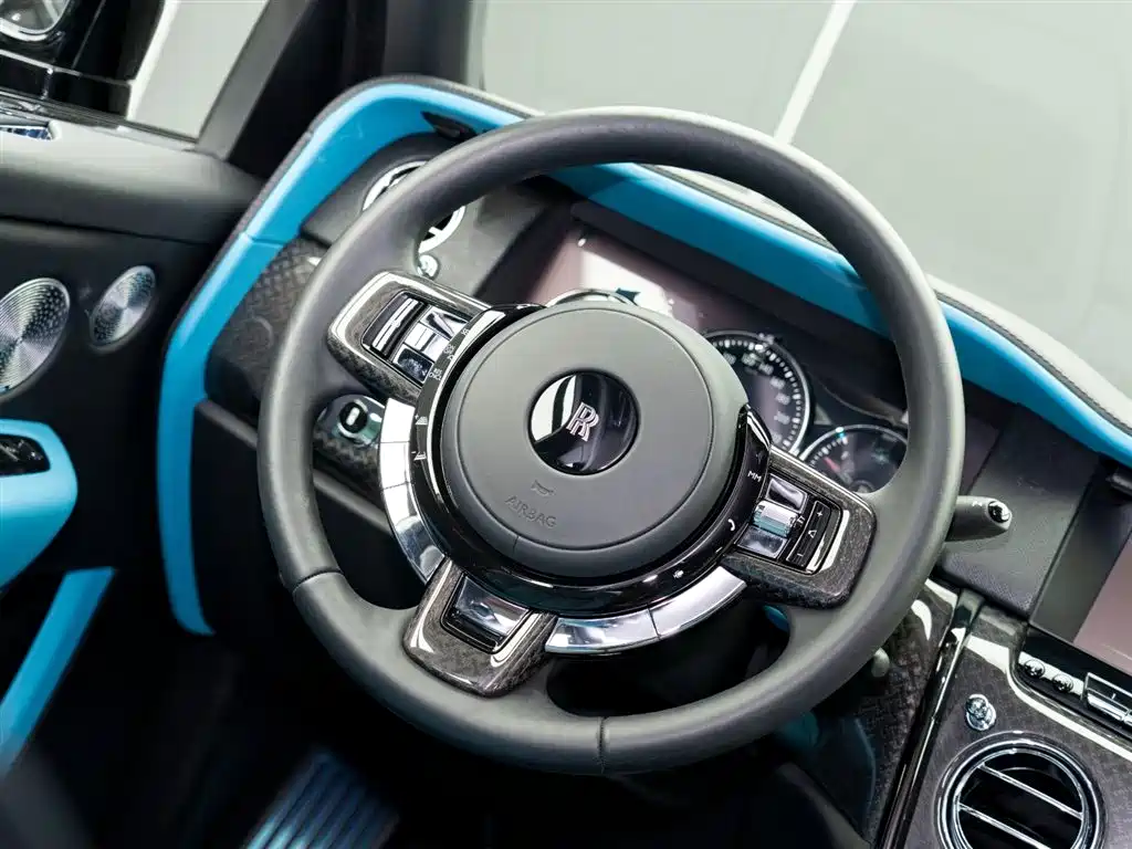 Cullinan 2024 Black Badge купить на сайте DeffCars