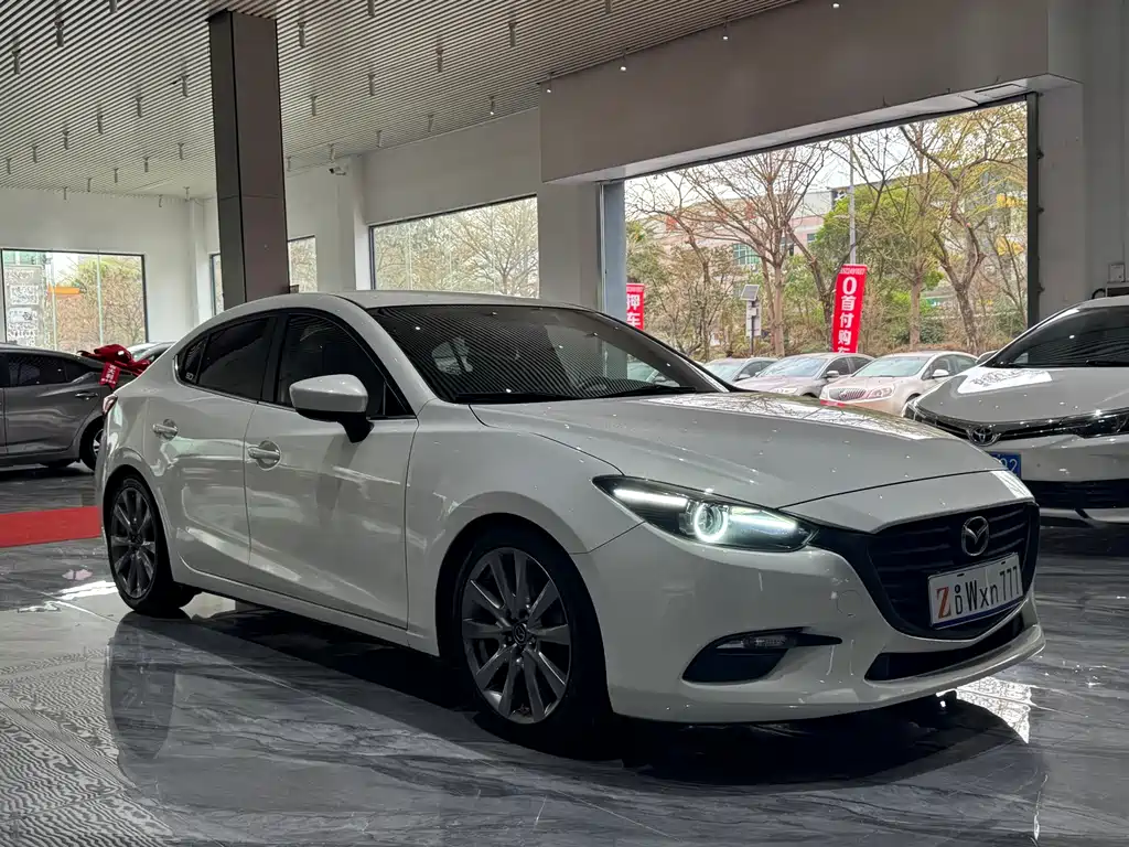 Mazda3 Angkesela 2017 Sedan 1.5L Automatic Comfort Type National V купить на сайте DeffCars