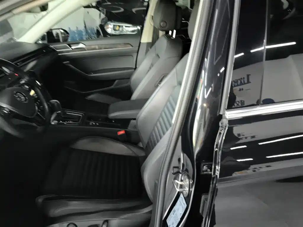 Magotan 2019 330TSI DSG luxury model National VI купить на сайте DeffCars