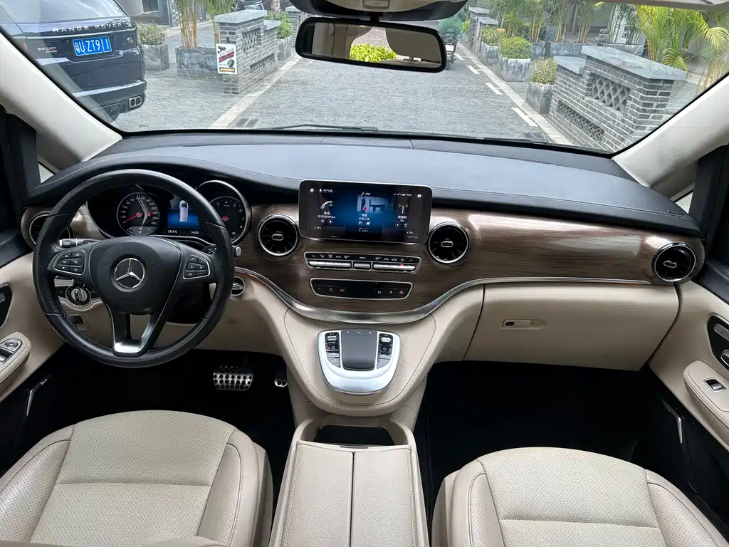 Mercedes-Benz V-Class 2022 V 260 Premium Edition купить на сайте DeffCars