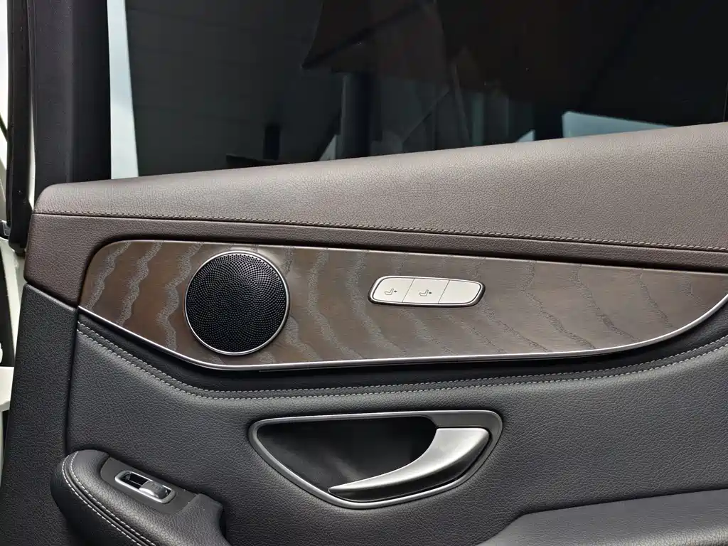 Mercedes-Benz GLC 2020 GLC 300 L 4MATIC Dynamic купить на сайте DeffCars