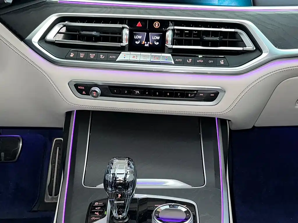 BMW X7 2019 xDrive40i Exclusive M Sports Package купить на сайте DeffCars