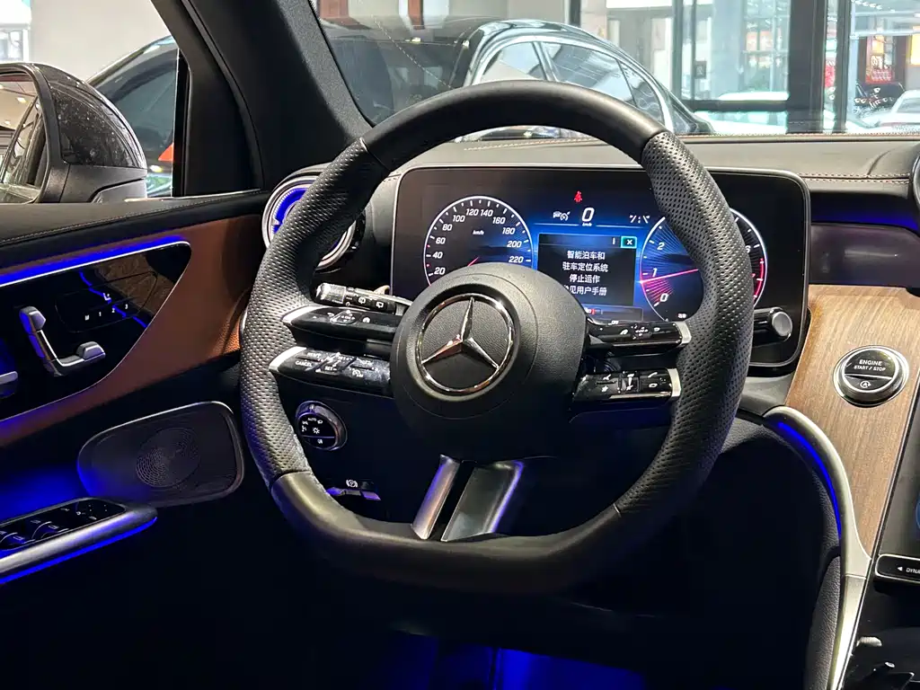 Mercedes-Benz GLC 2024 facelift GLC 300 L 4MATIC dynamic 5-seater купить на сайте DeffCars
