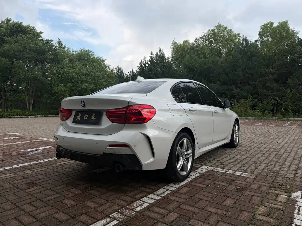 BMW 1 Series 2022 120i M Sports Night Edition купить на сайте DeffCars