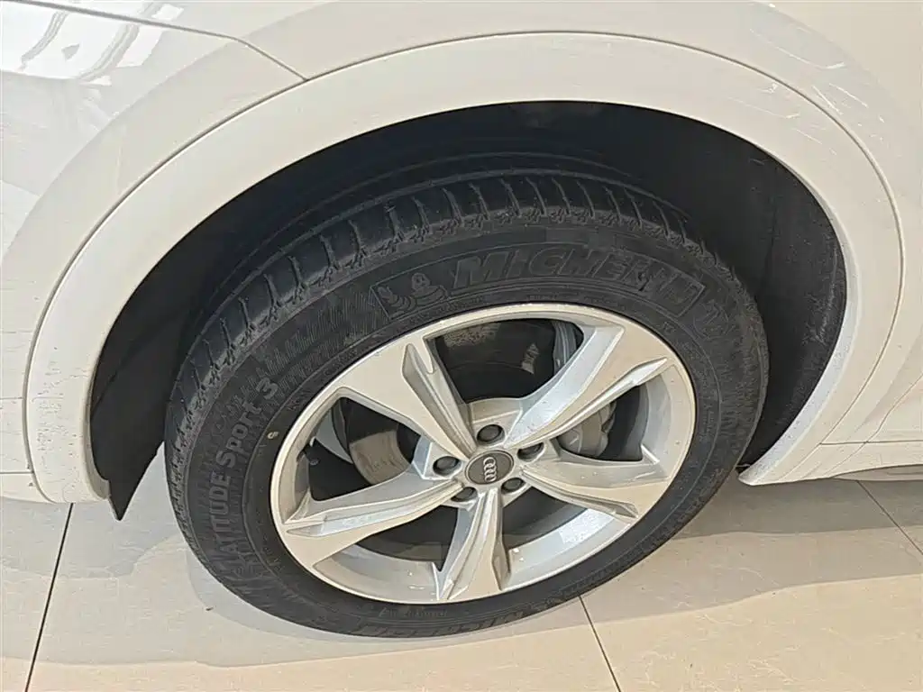 Audi Q5L 2020 40 TFSI Honorable and Enterprising купить на сайте DeffCars