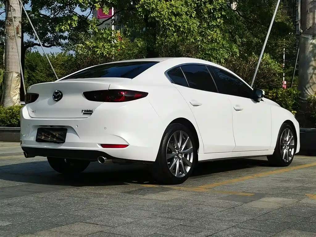 Mazda3 Angkesela 2020 2.0L Automatic Premium Edition купить на сайте DeffCars