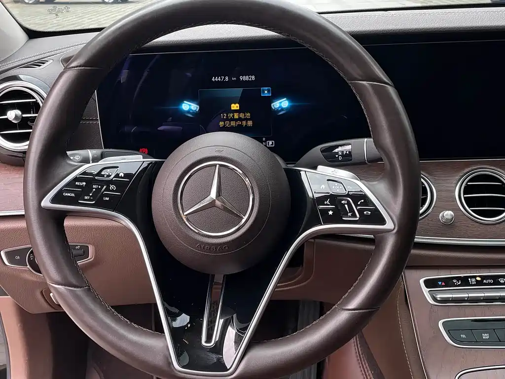 Mercedes-Benz E-Class 2023 E 300 L Luxury Model купить на сайте DeffCars