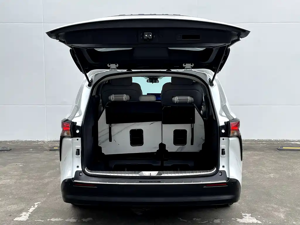 SIENNA 2021 2.5L Hybrid Comfort Edition купить на сайте DeffCars